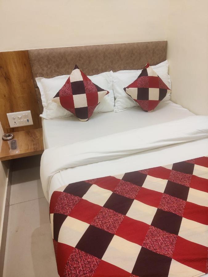Bkc Corporate Hostel Ac Dormitory Mumbai Exterior foto